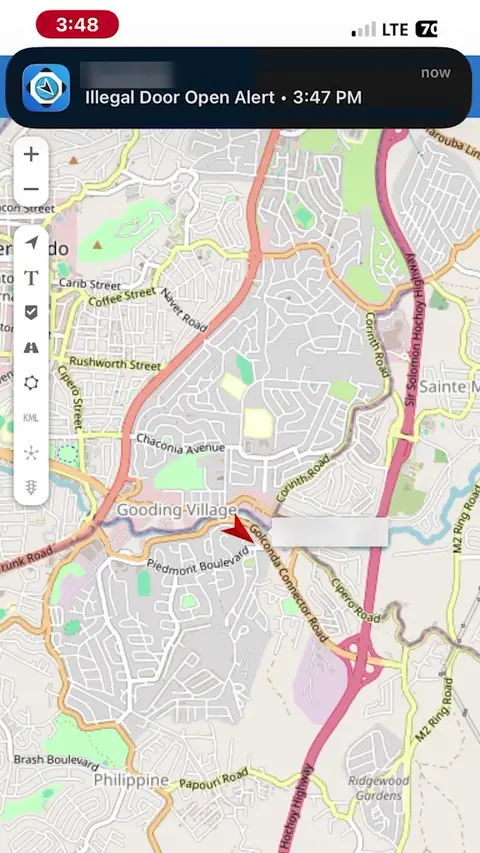 The Gaffar GPS tracking app: an Illegal Door Open Alert over the live map